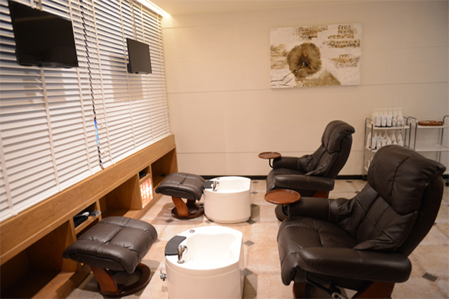 Pedicure in chandigarh